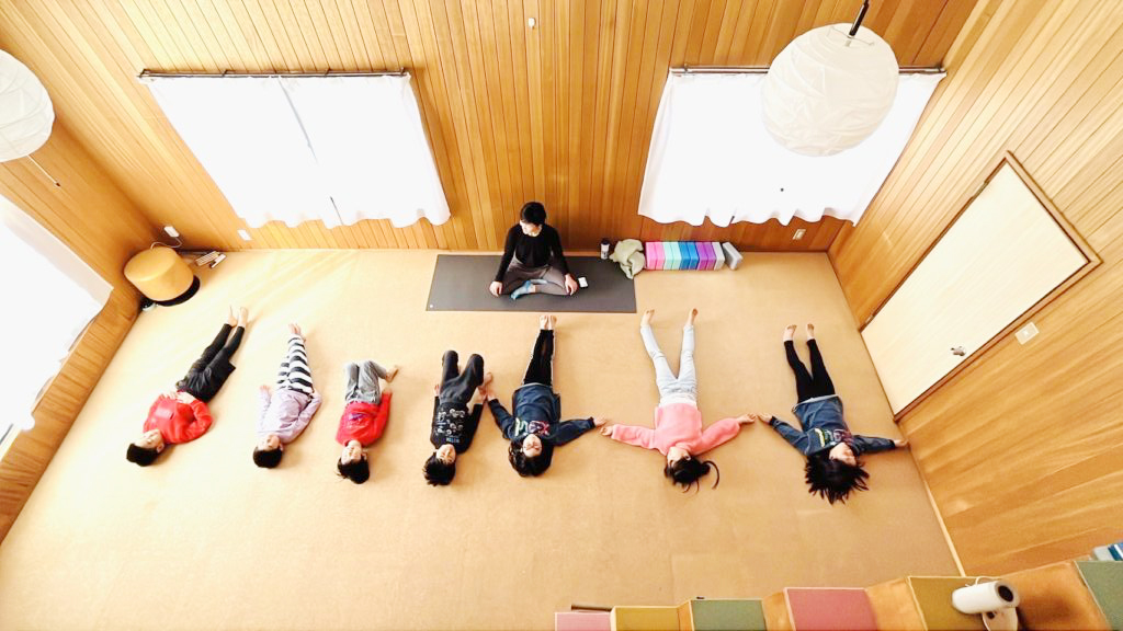 haku栗東草津のキッズヨガ