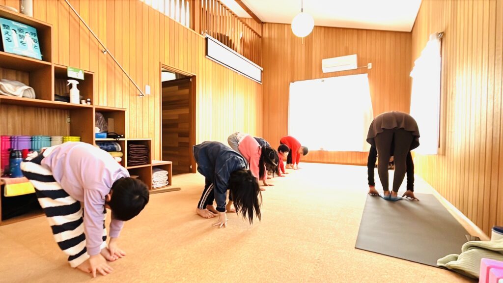 haku栗東草津のキッズヨガ