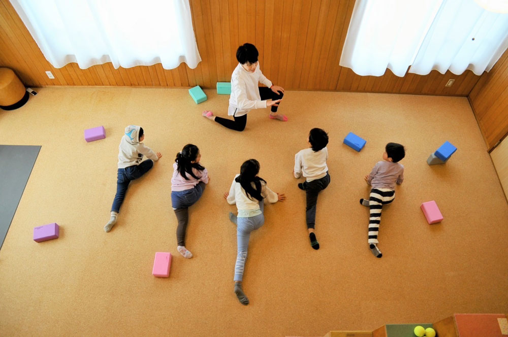 haku栗東草津のキッズヨガ