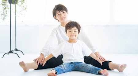 親子ヨガ